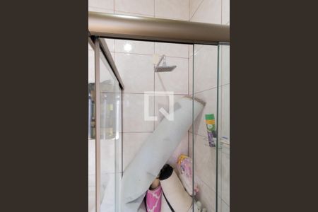 Casa à venda com 187m², 4 quartos e 1 vaga Casa à venda com 187m², 4 quartos e 1 vagaBanheiro de serviço