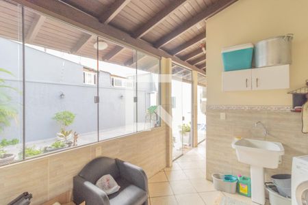 Casa à venda com 187m², 4 quartos e 1 vaga Casa à venda com 187m², 4 quartos e 1 vagaÁrea de Serviço