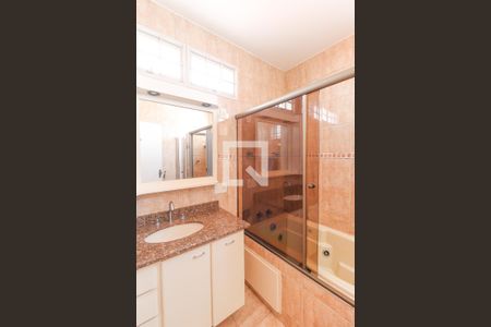 Casa à venda com 406m², 6 quartos e 3 vagasSuíte 4