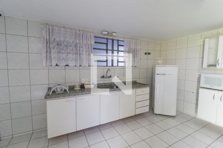 Casa à venda com 406m², 6 quartos e 3 vagasCozinha 2