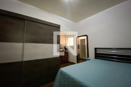 Suíte de casa à venda com 5 quartos, 295m² em Bandeiras, Osasco