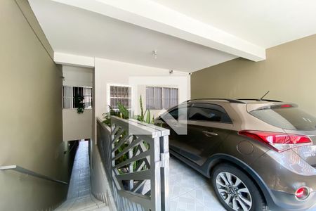 Casa à venda com 295m², 5 quartos e 1 vaga Casa à venda com 295m², 5 quartos e 1 vagaGaragem
