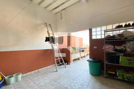 Casa à venda com 295m², 5 quartos e 1 vaga Casa à venda com 295m², 5 quartos e 1 vagaÁrea de Serviço