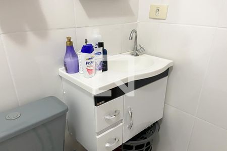 Casa à venda com 295m², 5 quartos e 1 vaga Casa à venda com 295m², 5 quartos e 1 vagaBanheiro 2