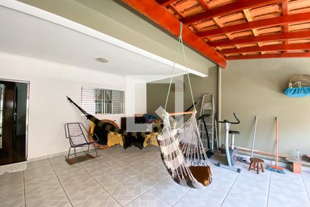 Casa à venda com 295m², 5 quartos e 1 vaga Casa à venda com 295m², 5 quartos e 1 vagaVaranda do Quarto 3