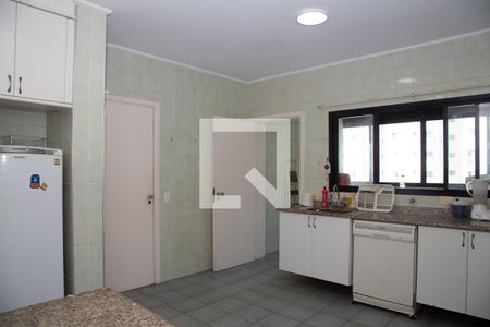Apartamento para alugar com 197m², 3 quartos e sem vagaCozinha