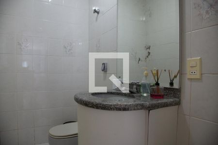 Apartamento para alugar com 197m², 3 quartos e sem vagaBanheiro 4 - Lavabo