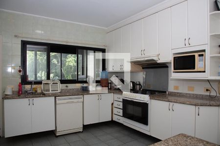 Apartamento para alugar com 197m², 3 quartos e sem vagaCozinha