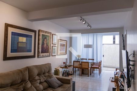 Sala de casa à venda com 4 quartos, 150m² em Buritis, Belo Horizonte