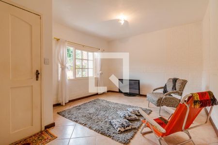 Sala de casa à venda com 3 quartos, 175m² em Espírito Santo, Porto Alegre