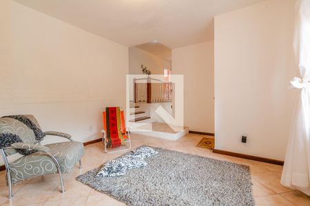 Sala de casa à venda com 3 quartos, 175m² em Espírito Santo, Porto Alegre