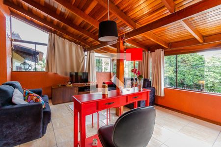 Sala 2 de casa à venda com 3 quartos, 175m² em Espírito Santo, Porto Alegre