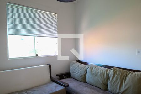 Sala de apartamento à venda com 3 quartos, 80m² em Estrela Dalva, Belo Horizonte