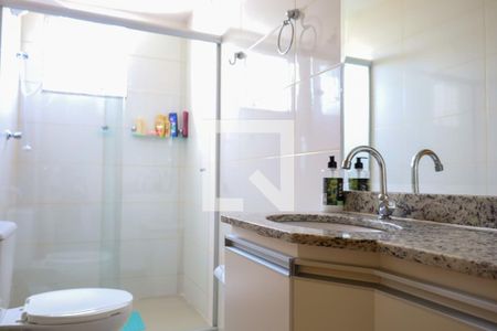 Apartamento à venda com 80m², 3 quartos e 2 vagasBanheiro