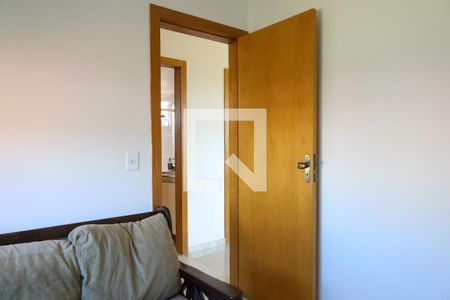 Sala de apartamento à venda com 3 quartos, 80m² em Estrela Dalva, Belo Horizonte