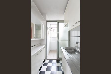 Apartamento à venda com 42m², 2 quartos e 1 vaga Apartamento à venda com 42m², 2 quartos e 1 vagaCozinha - Armários