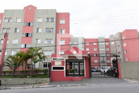 Apartamento à venda com 42m², 2 quartos e 1 vaga Apartamento à venda com 42m², 2 quartos e 1 vagaFachada