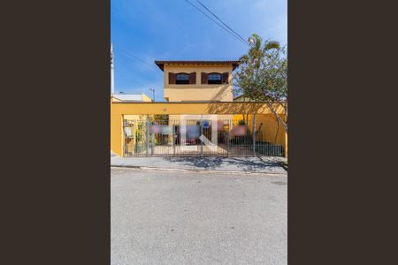 Casa à venda com 250m², 3 quartos e 4 vagas Casa à venda com 250m², 3 quartos e 4 vagasFachada da Casa