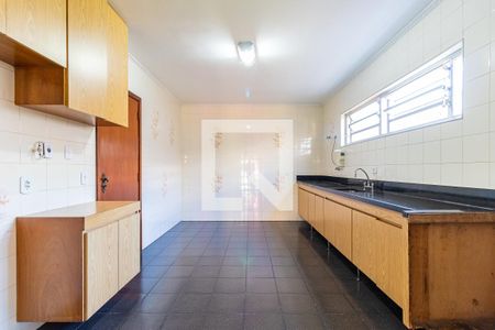 Casa à venda com 250m², 3 quartos e 4 vagas Casa à venda com 250m², 3 quartos e 4 vagasCozinha