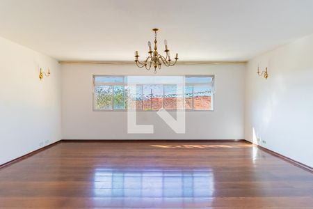 Sala de casa à venda com 3 quartos, 250m² em Interlagos, São Paulo