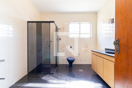 Casa à venda com 250m², 3 quartos e 4 vagas Casa à venda com 250m², 3 quartos e 4 vagasBanheiro da Suíte