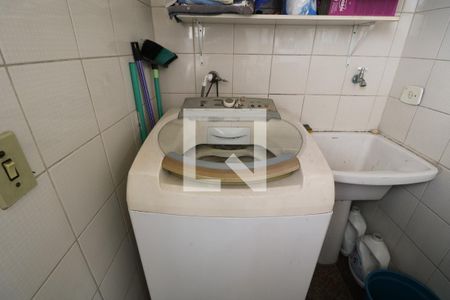 Apartamento para alugar com 65m², 2 quartos e 1 vagaÁrea de Serviço