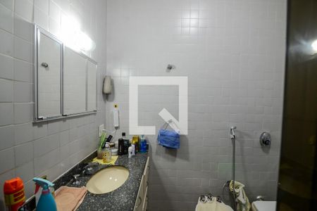 Casa à venda com 200m², 4 quartos e sem vagaBanheiro