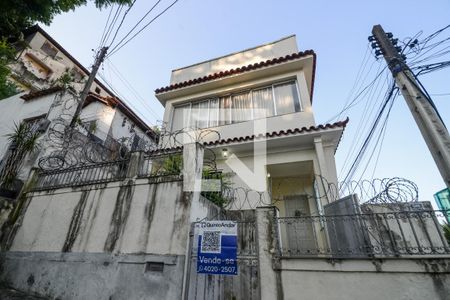 Casa à venda com 200m², 4 quartos e sem vagaFachada