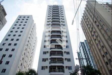 Apartamento para alugar com 50m², 2 quartos e 1 vaga Apartamento para alugar com 50m², 2 quartos e 1 vagaFachada