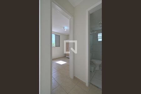 Corredor de apartamento para alugar com 2 quartos, 49m² em Jardim Boa Esperança, Campinas