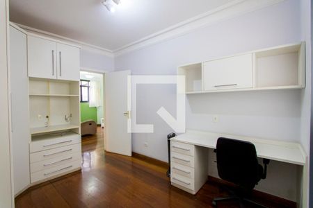 Apartamento à venda com 178m², 3 quartos e 3 vagasQuarto 2
