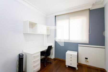 Apartamento à venda com 178m², 3 quartos e 3 vagasQuarto 2