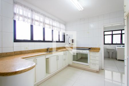 Apartamento à venda com 178m², 3 quartos e 3 vagasCozinha