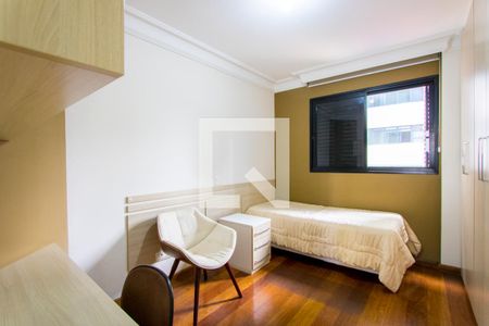 Apartamento à venda com 178m², 3 quartos e 3 vagasQuarto 3