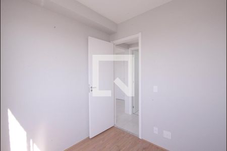 Quarto 1 de apartamento para alugar com 2 quartos, 38m² em Parque Fongaro, São Paulo