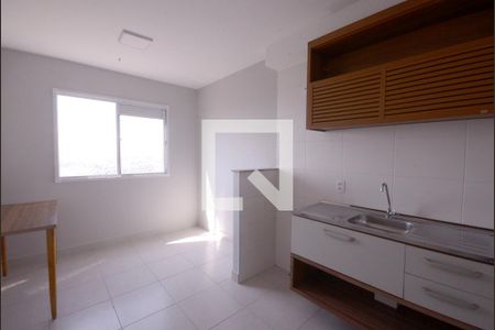 Sala/Cozinha de apartamento para alugar com 2 quartos, 38m² em Parque Fongaro, São Paulo