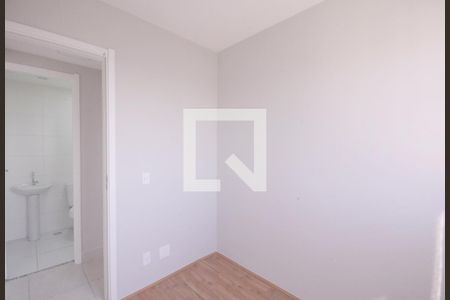 Quarto 1 de apartamento para alugar com 2 quartos, 38m² em Parque Fongaro, São Paulo