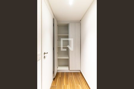 Studio - Armário de kitnet/studio para alugar com 1 quarto, 57m² em Santa Cecilia, São Paulo