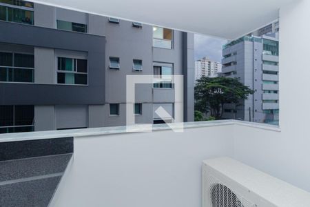 Apartamento à venda com 63m², 2 quartos e 2 vagas Apartamento à venda com 63m², 2 quartos e 2 vagasVaranda
