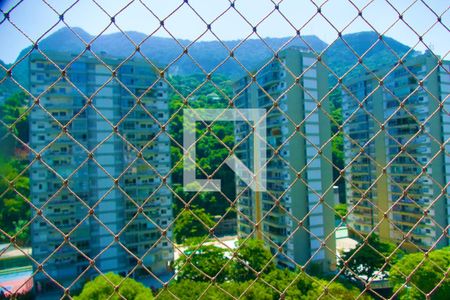 Casa de condomínio à venda com 80m², 2 quartos e 1 vagaVaranda vista