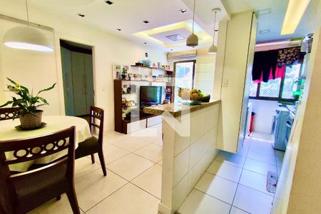 Casa de condomínio à venda com 80m², 2 quartos e 1 vagaSala