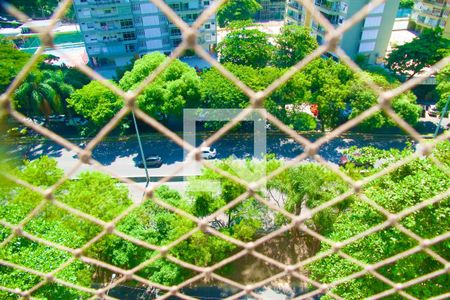 Casa de condomínio à venda com 80m², 2 quartos e 1 vagaVaranda vista