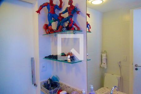 Casa de condomínio à venda com 80m², 2 quartos e 1 vagaSuíte banheiro (reversível a social)