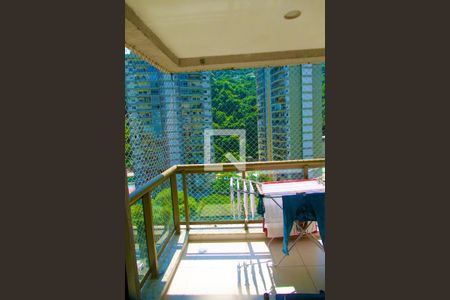 Casa de condomínio à venda com 80m², 2 quartos e 1 vagaSuíte varanda