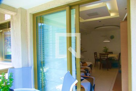 Casa de condomínio à venda com 80m², 2 quartos e 1 vagaVaranda