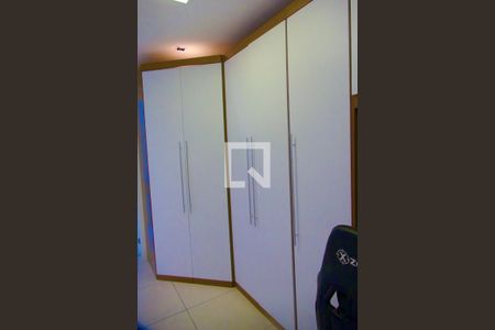 Casa de condomínio à venda com 80m², 2 quartos e 1 vagaSuíte