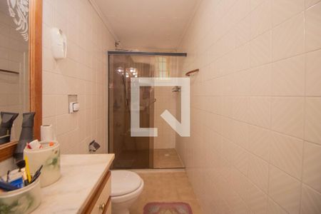 Casa à venda com 218m², 3 quartos e 3 vagasBanheiro Social