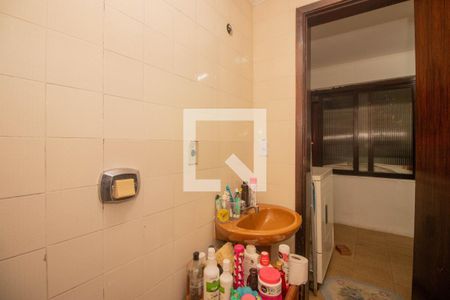 Casa à venda com 218m², 3 quartos e 3 vagasBanheiro Auxiliar