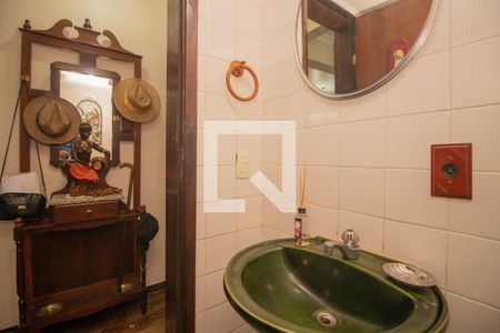 Casa à venda com 218m², 3 quartos e 3 vagasLavabo