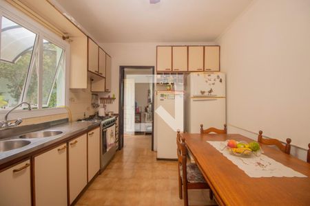 Casa à venda com 218m², 3 quartos e 3 vagasCozinha